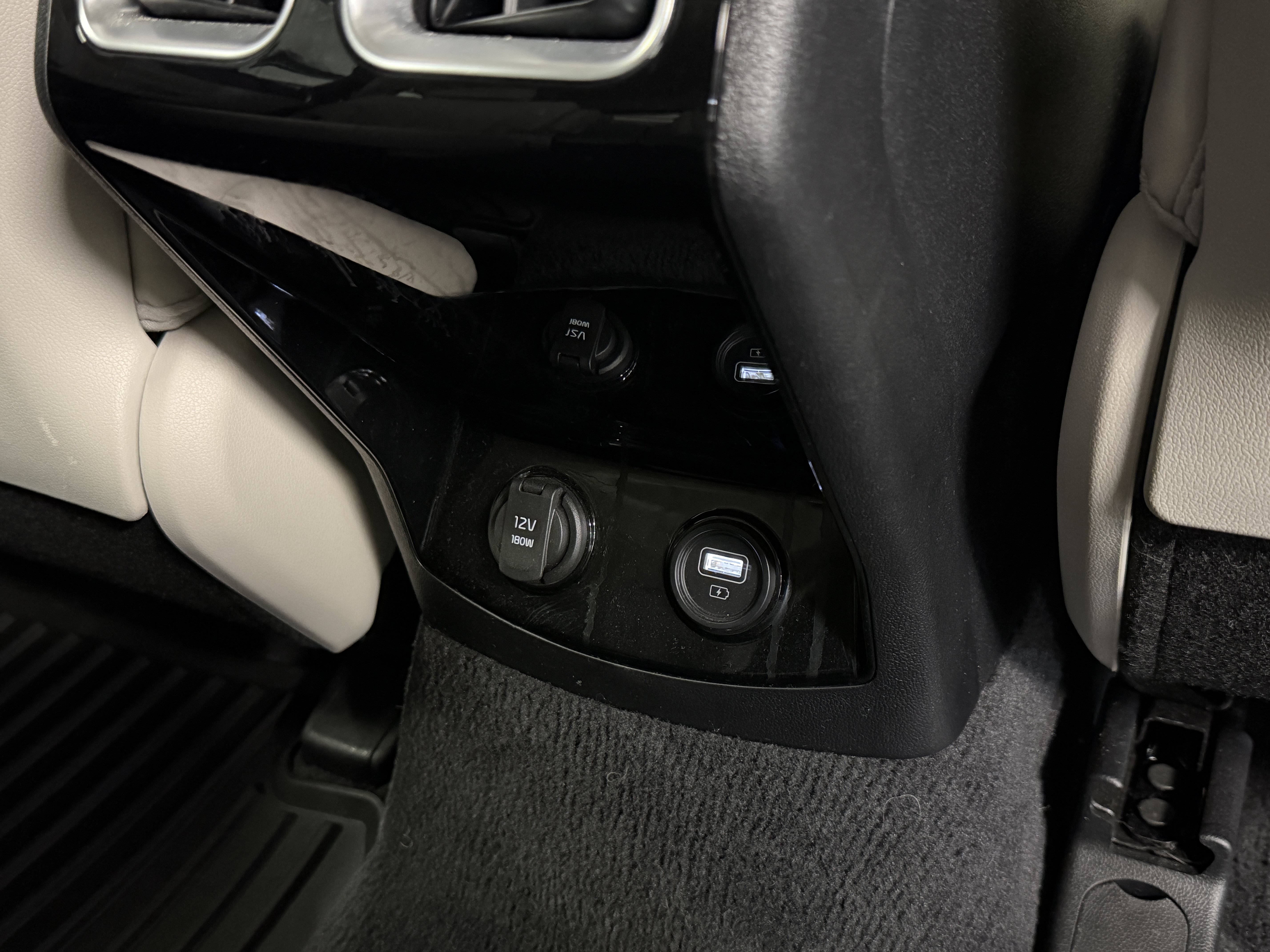 Used 2022 Kia Sorento SX FWD image 24