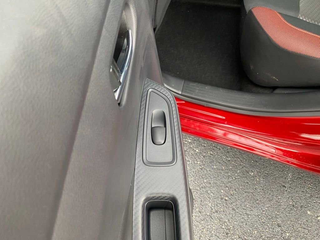 New 2025 Nissan Versa SR w/ Trunk Package image 16