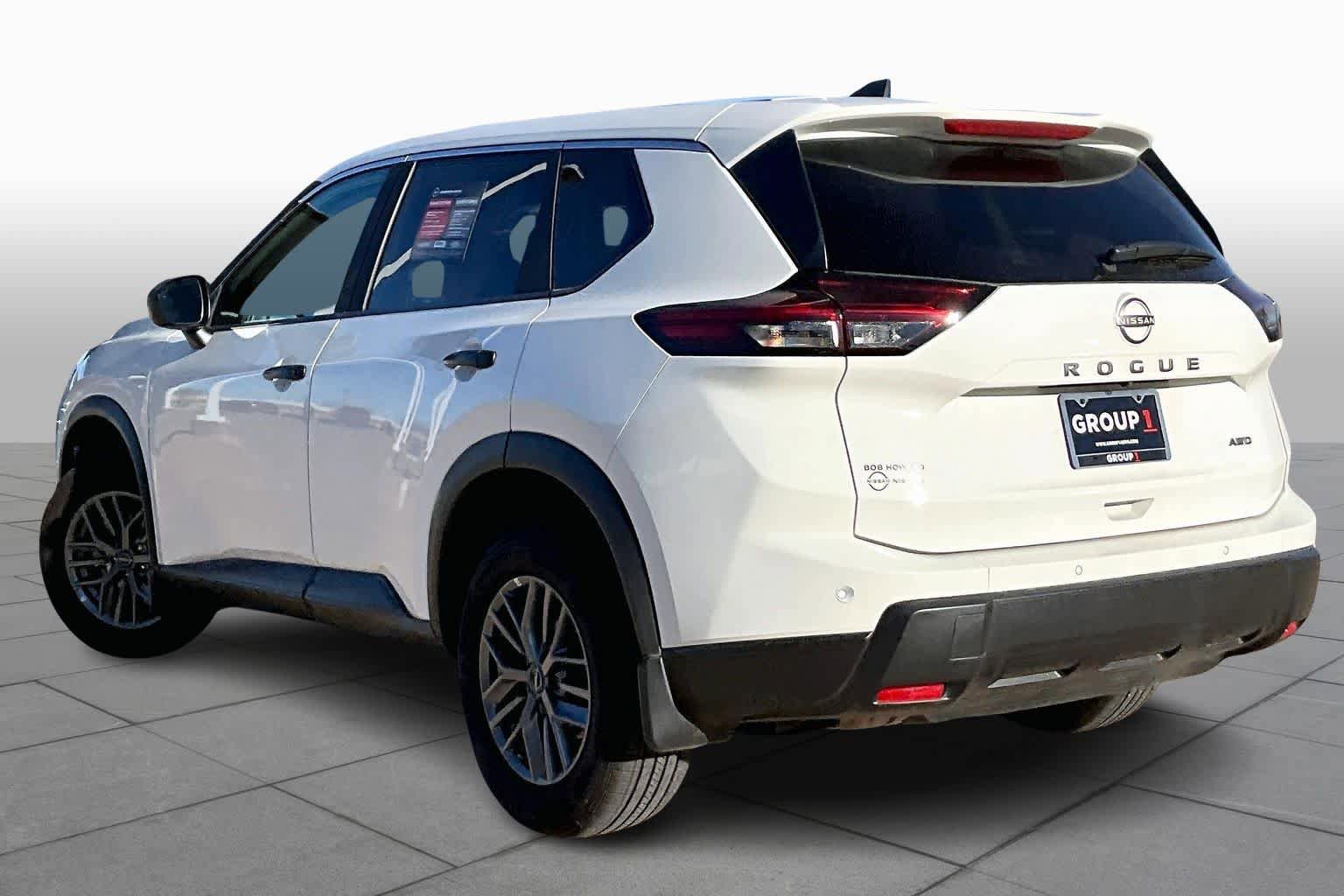 Certified 2025 Nissan Rogue S AWD/4WD image 10