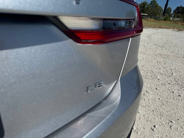 Used 2025 Toyota Camry LE FWD image 10