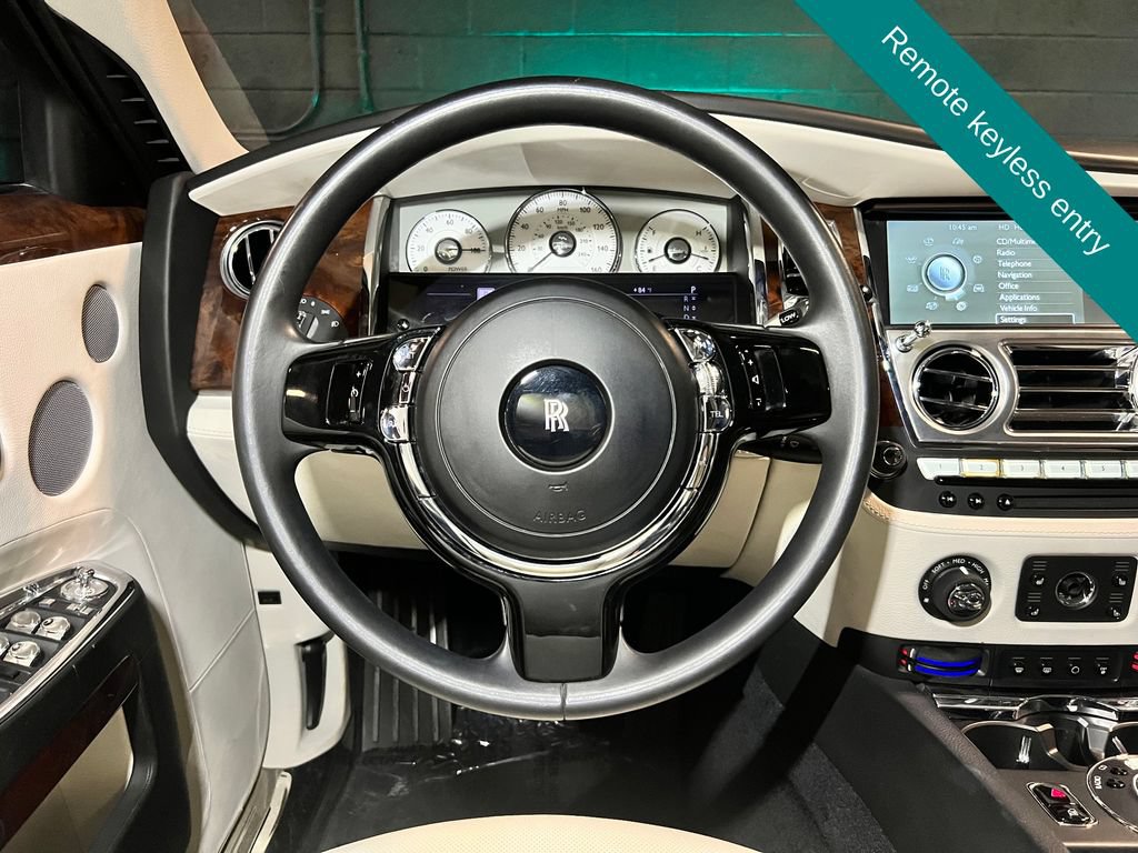 Used 2013 Rolls-Royce Ghost RWD image 8