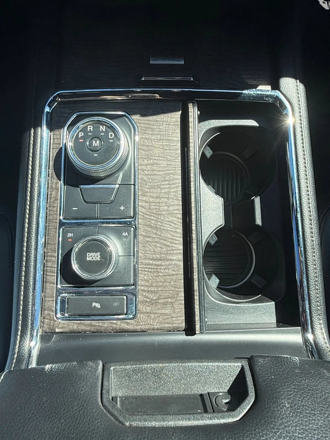 Used 2018 Ford Expedition Limited AWD/4WD image 28