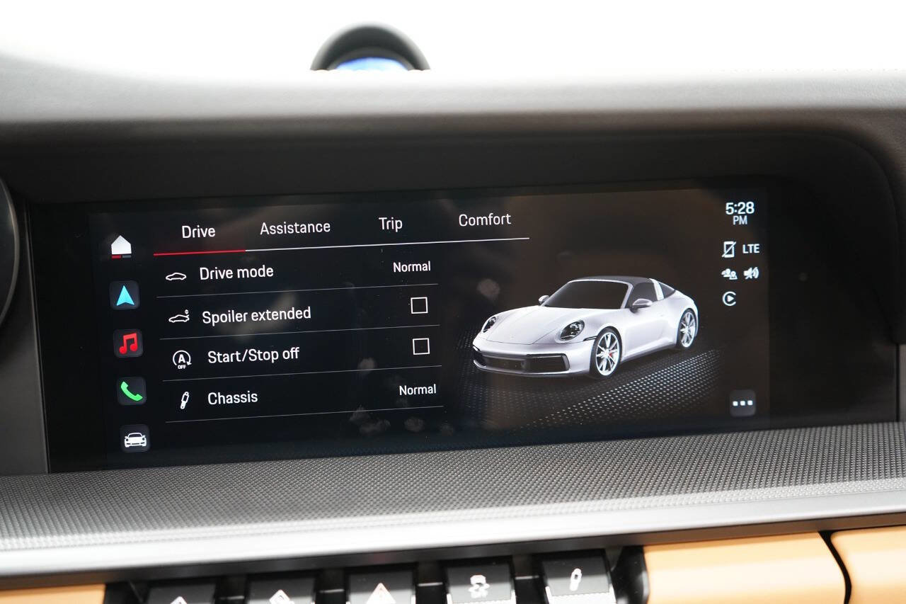 Used 2024 Porsche 911 Targa 4S w/ Premium Package image 96