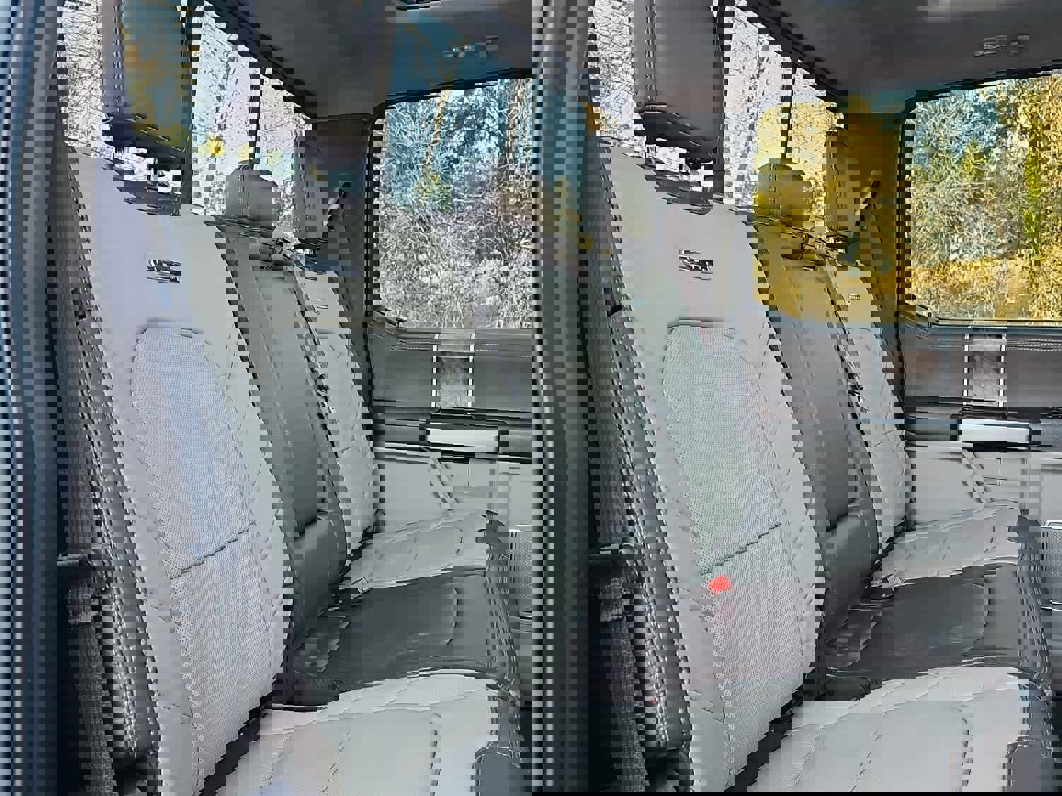 Used 2019 Ford F350 Limited w/ Snow Plow Prep Package image 27