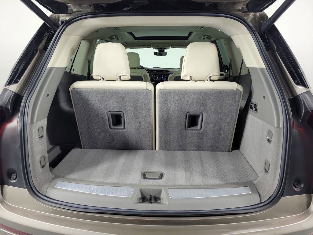 Certified 2023 Cadillac XT6 Premium Luxury w/ Technology Package FWD image 8
