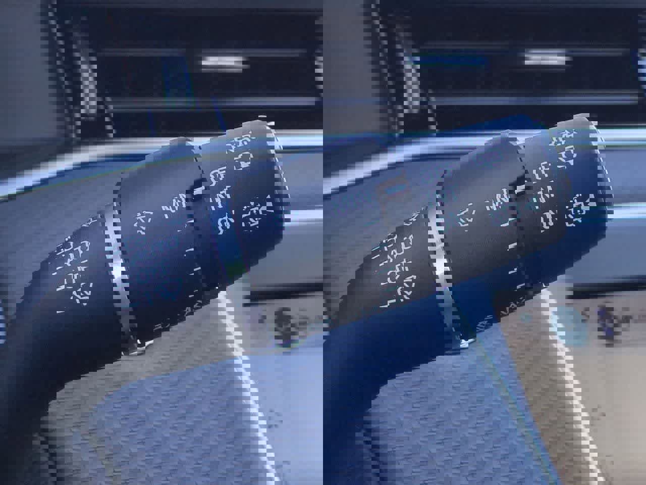 Used 2023 Land Rover Range Rover Evoque S image 25