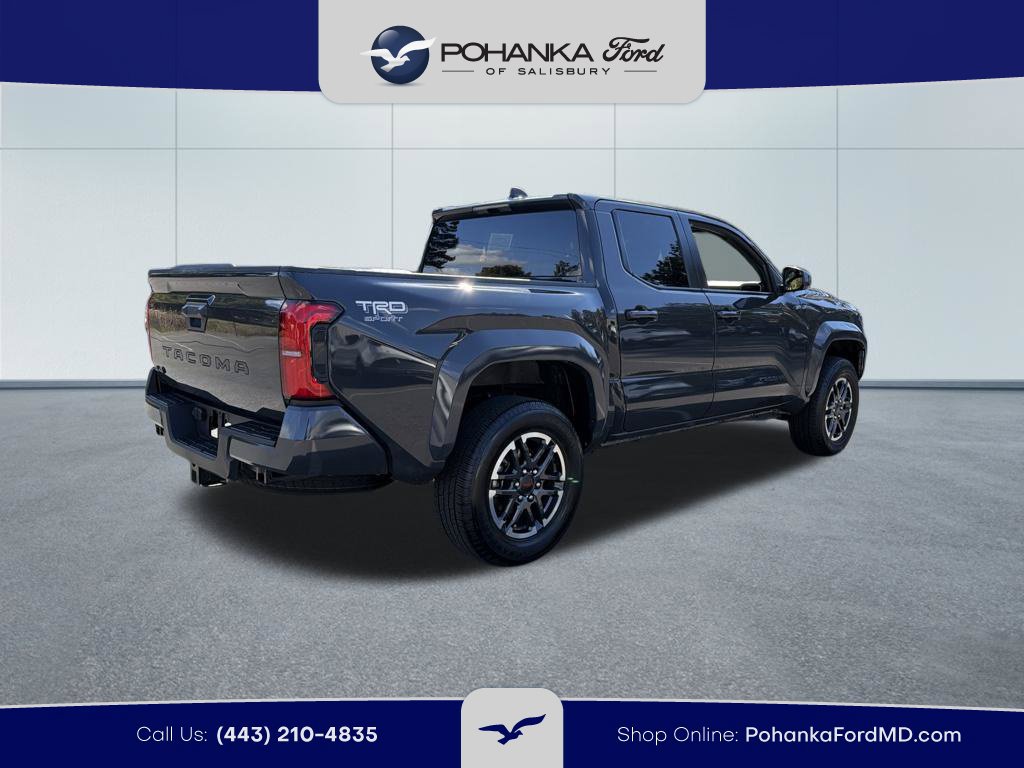 Used 2024 Toyota Tacoma TRD Sport AWD/4WD image 5