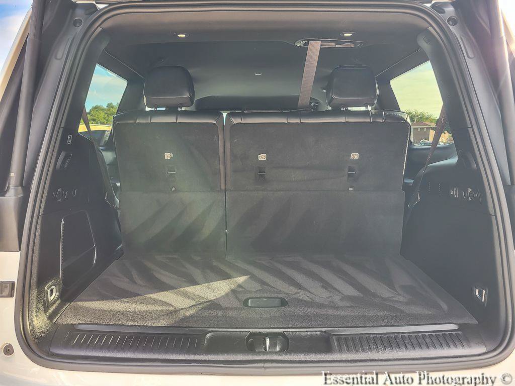 Certified 2024 Jeep Wagoneer Series II w/ Flexible Seating Group RWD image 26