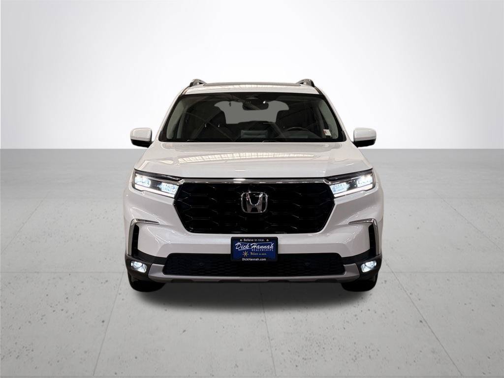 Used 2025 Honda Pilot Elite image 4