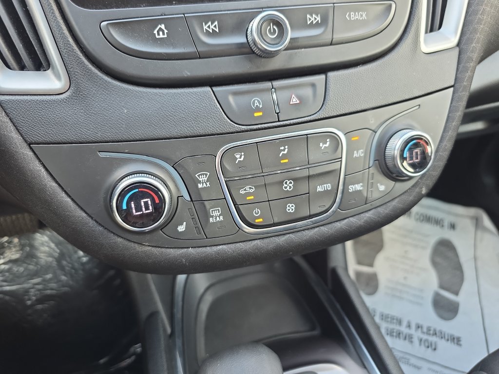 Used 2022 Chevrolet Malibu LT FWD image 24