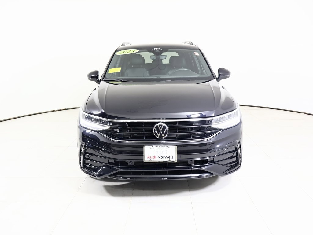 Used 2023 Volkswagen Tiguan SE R-Line image 12