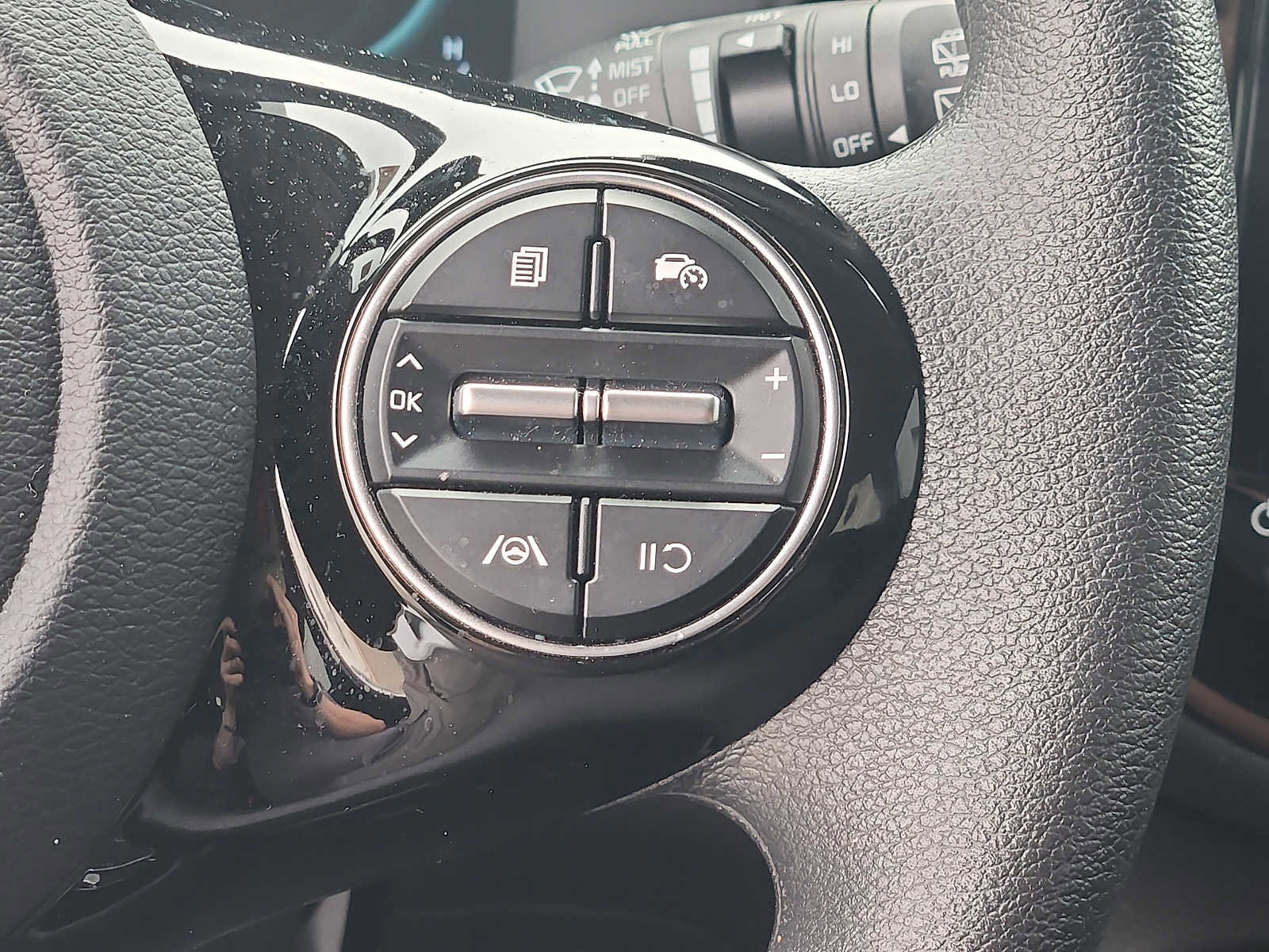 Used 2024 Kia Soul S FWD image 21