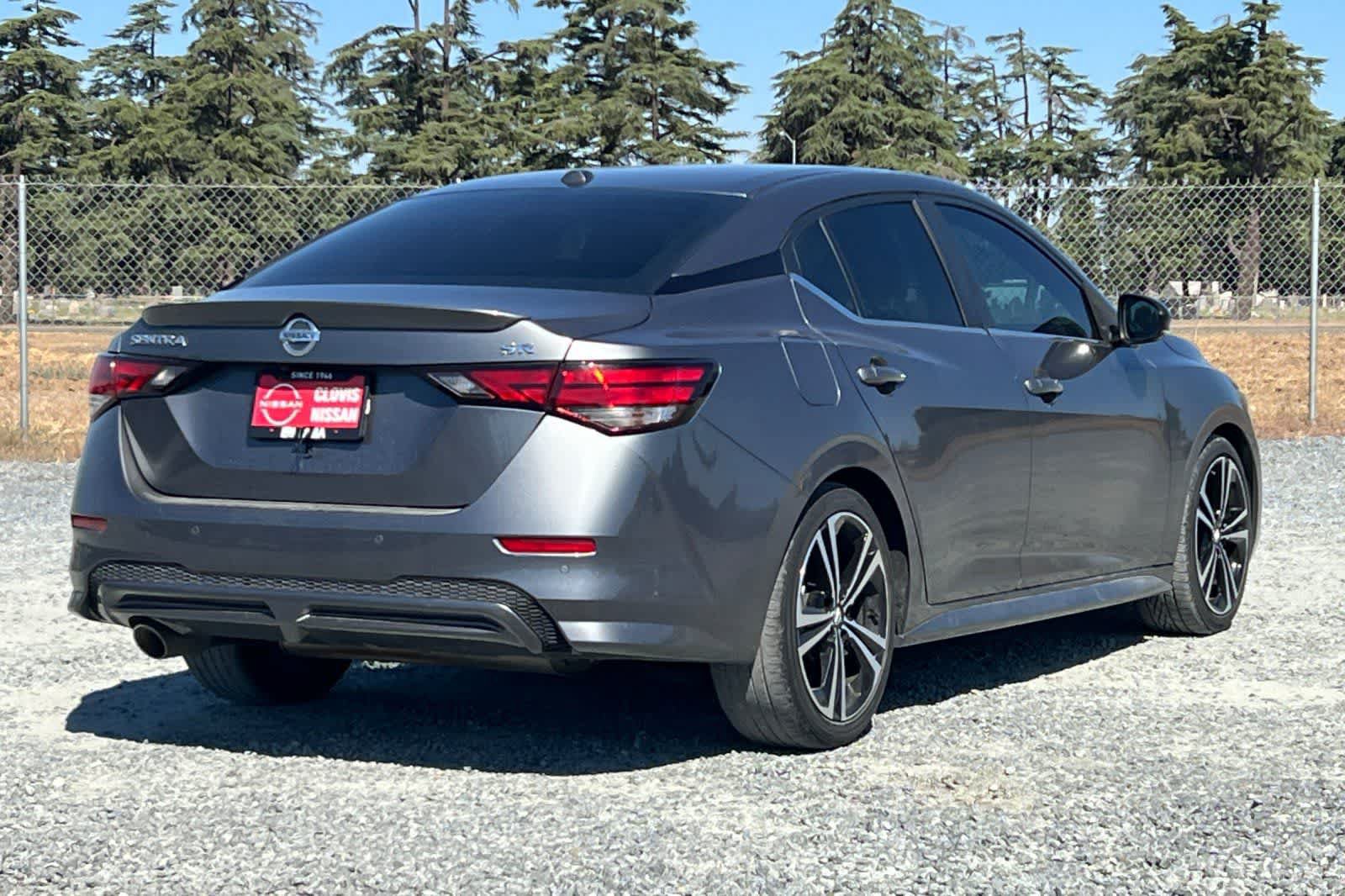 Used 2021 Nissan Sentra SR FWD image 3