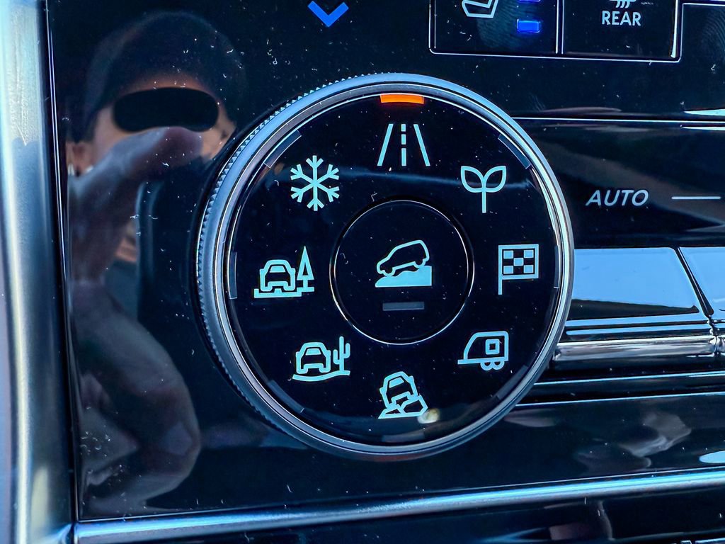 New 2026 Nissan Armada Platinum AWD/4WD image 34