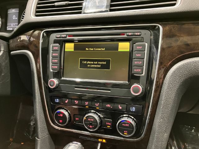 Used 2014 Volkswagen Passat TDI SEL Premium FWD image 28