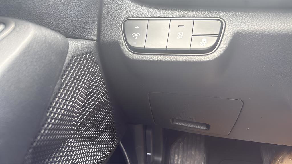 Used 2024 Kia Seltos LX image 28