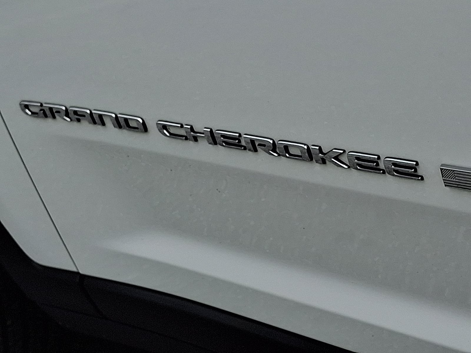 Used 2023 Jeep Grand Cherokee L Limited AWD/4WD image 30