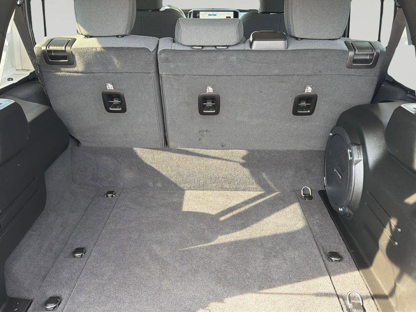 Used 2025 Jeep Wrangler Backcountry image 24