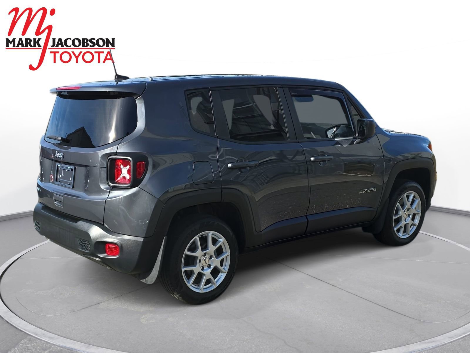 Used 2023 Jeep Renegade Latitude image 9