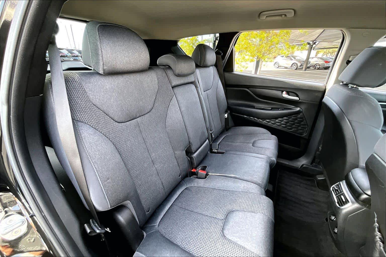 Used 2022 Hyundai Santa Fe SEL FWD image 20