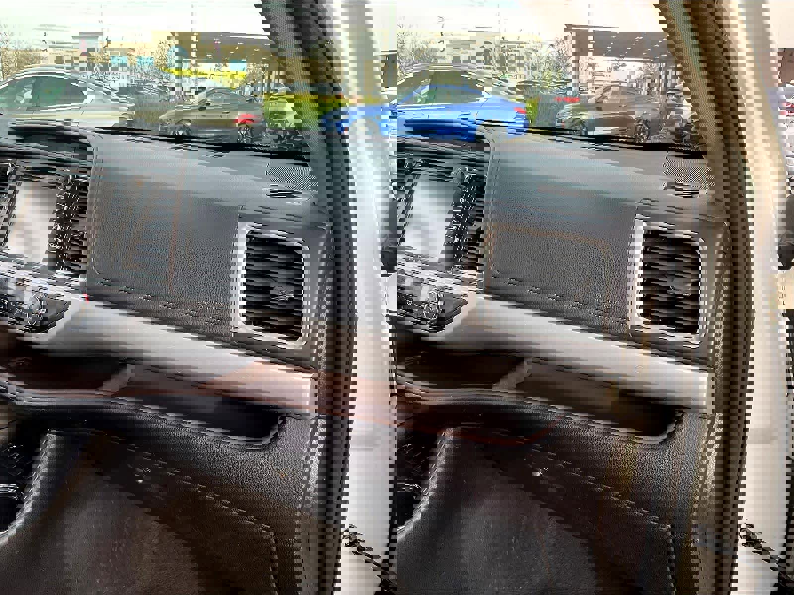 Used 2018 Toyota Highlander Plus image 19