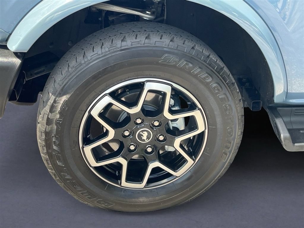 Used 2025 Ford Bronco Outer Banks AWD/4WD image 9