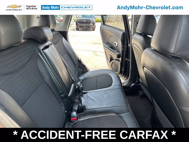 Used 2019 Kia Soul ! FWD image 18
