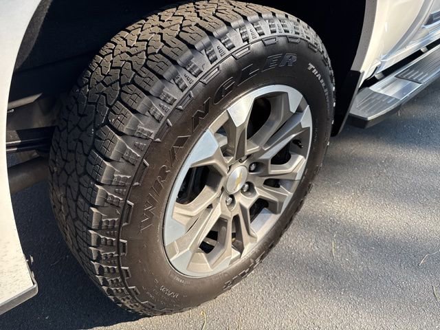 Used 2024 Chevrolet Silverado 1500 High Country w/ Z71 Off-Road Package image 33