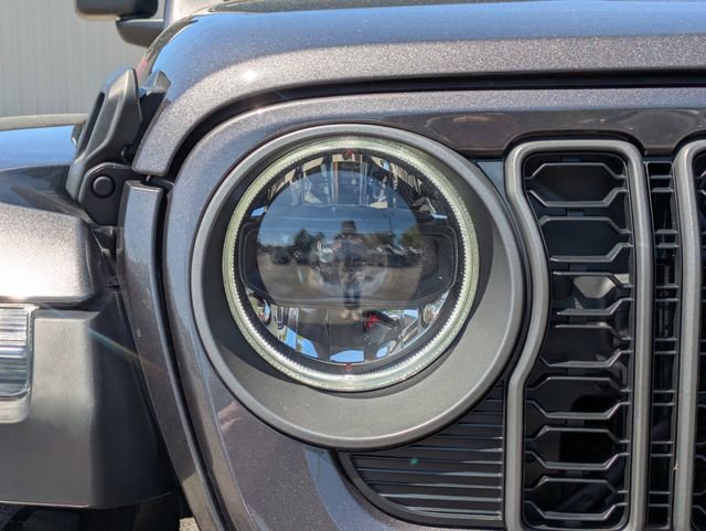 Used 2025 Jeep Wrangler Unlimited Rubicon AWD/4WD image 10