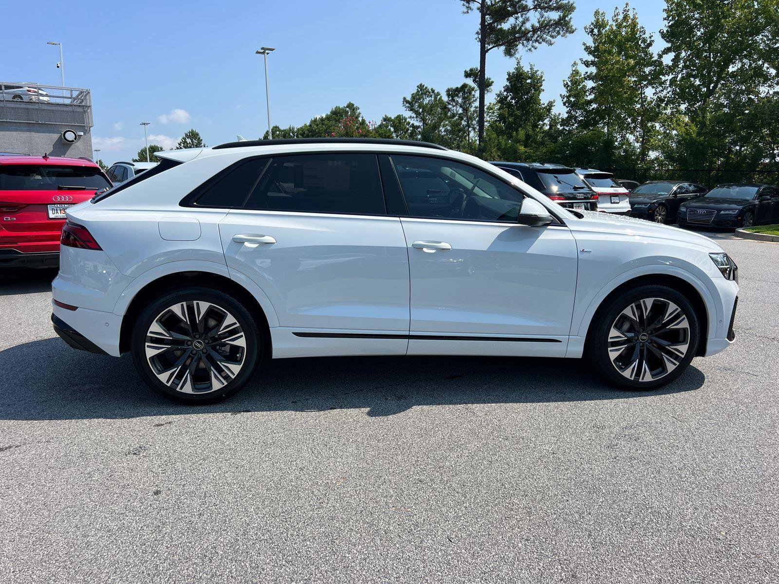 New 2025 Audi Q8 Premium Plus image 4