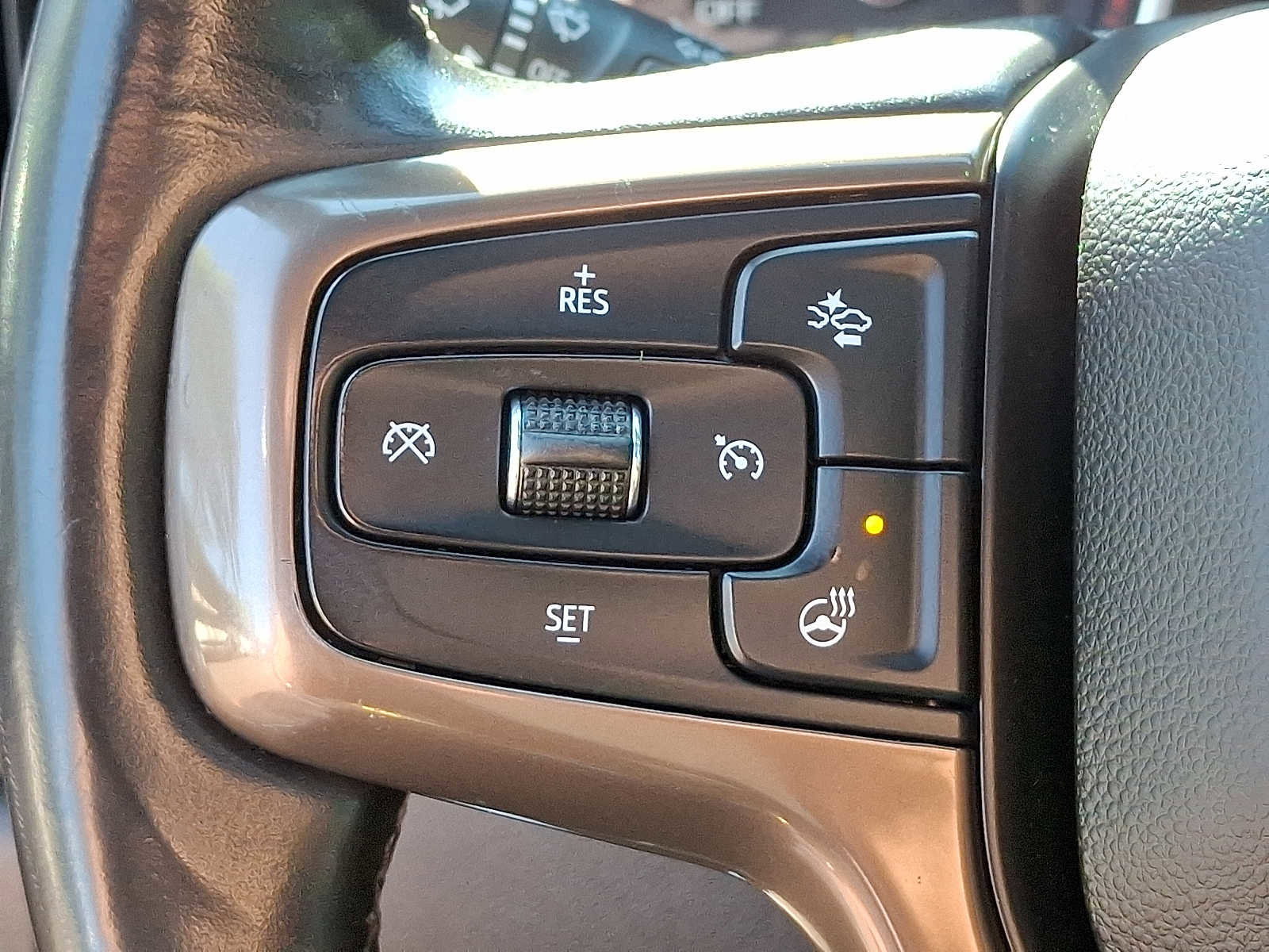 Used 2019 Chevrolet Silverado 1500 High Country image 18