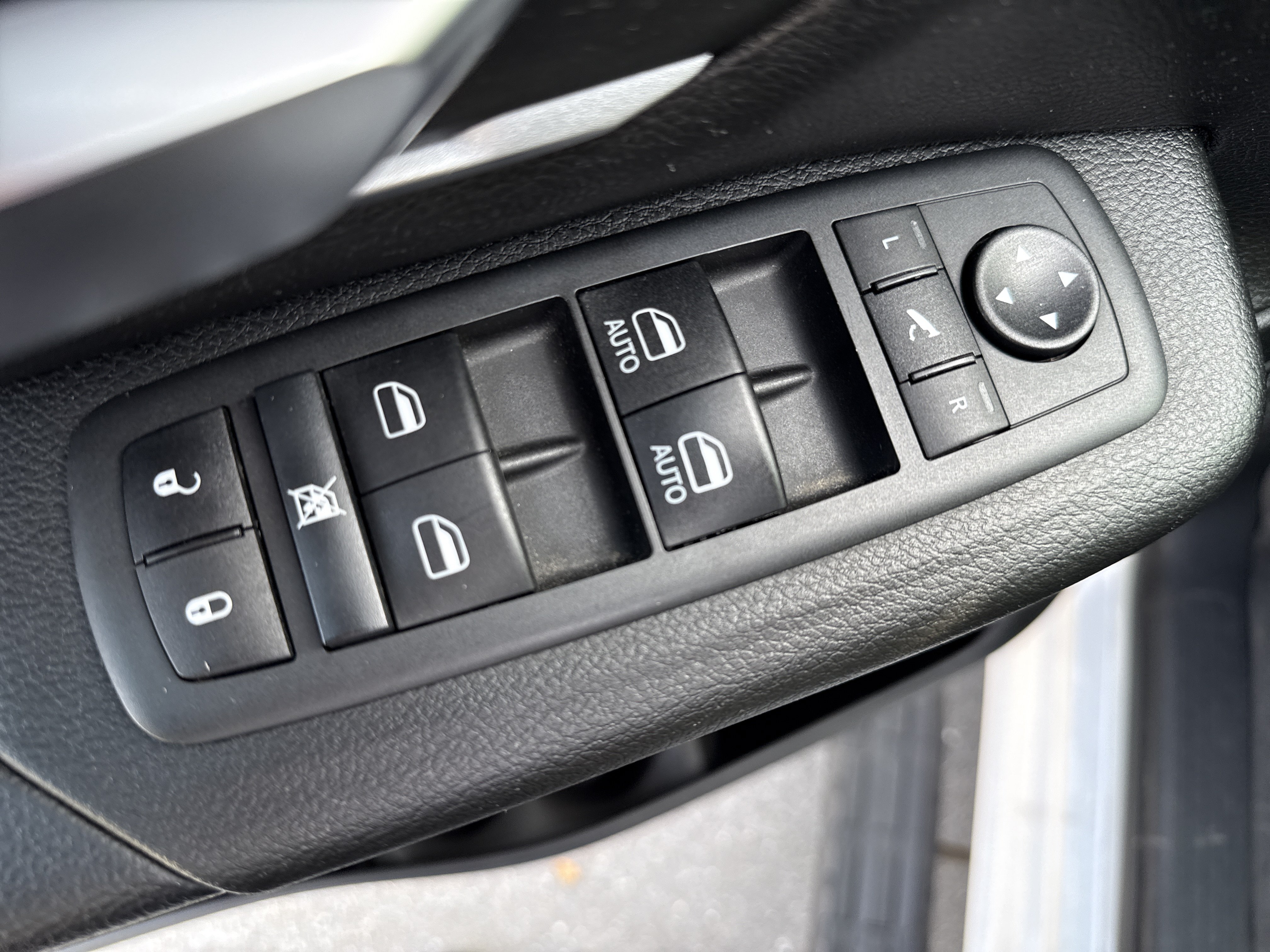 Used 2021 RAM 1500 Big Horn AWD/4WD image 16