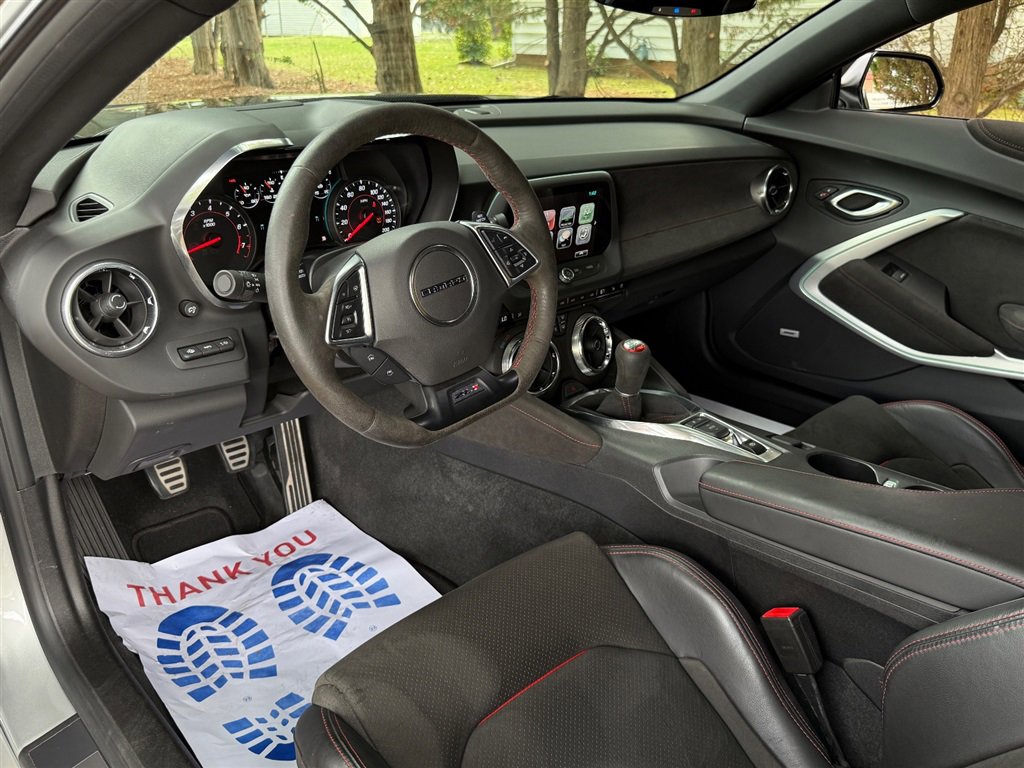 Used 2018 Chevrolet Camaro ZL1 image 44