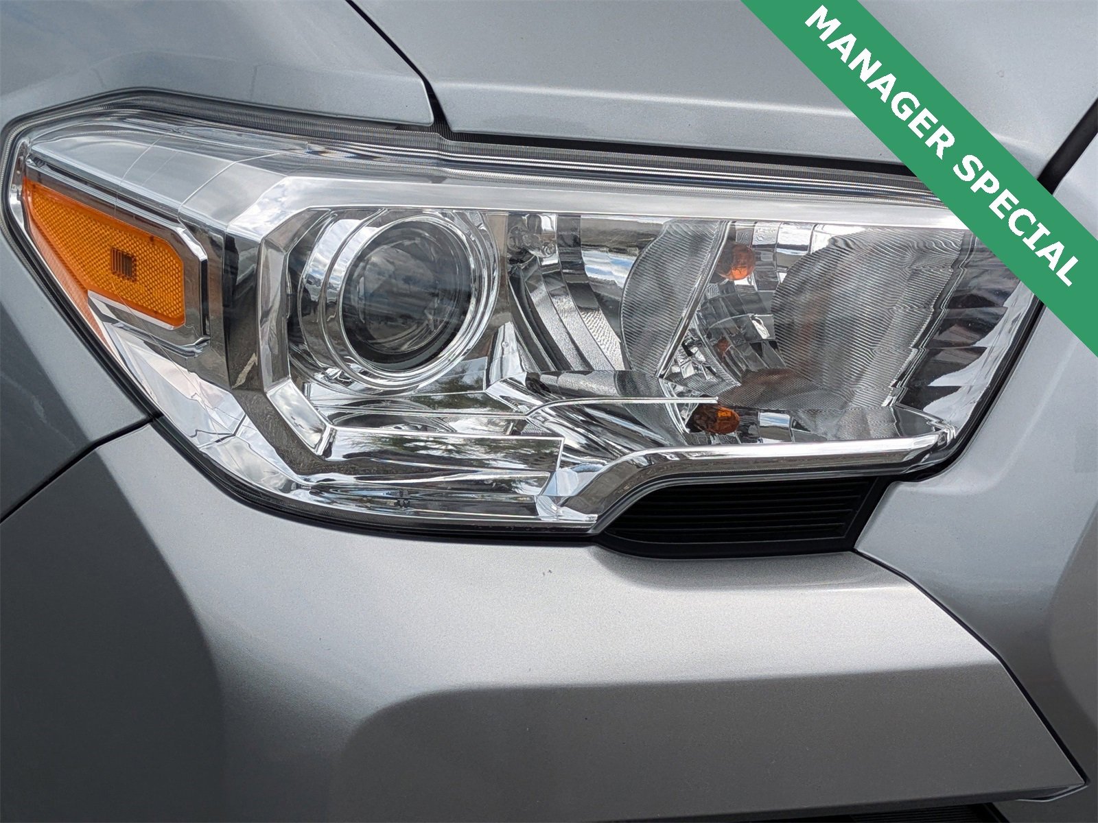 Used 2023 Toyota Tacoma TRD Sport image 9