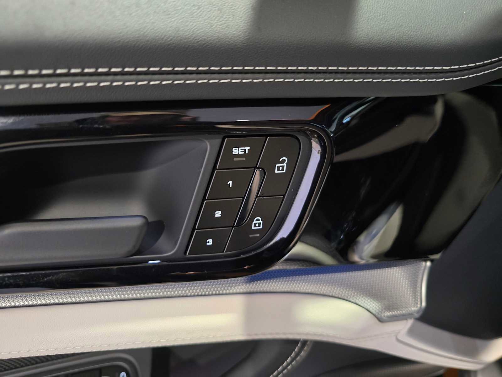 New 2026 Porsche Panamera 4 image 28