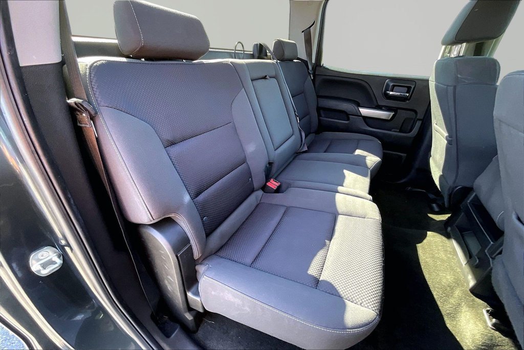 Used 2018 Chevrolet Silverado 1500 LT w/ All Star Edition AWD/4WD image 29