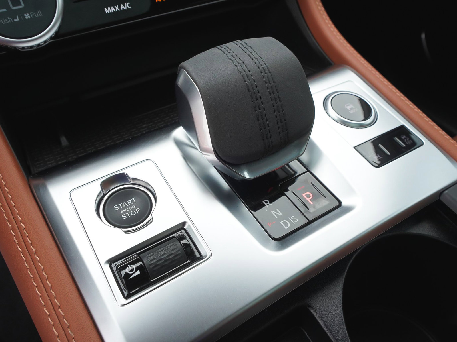 Used 2026 Jaguar F-PACE R-Dynamic S image 25