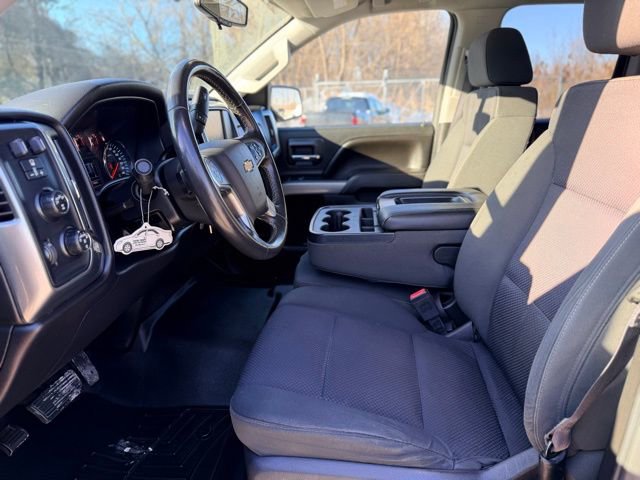 Used 2017 Chevrolet Silverado 1500 LT w/ Midnight Edition image 6