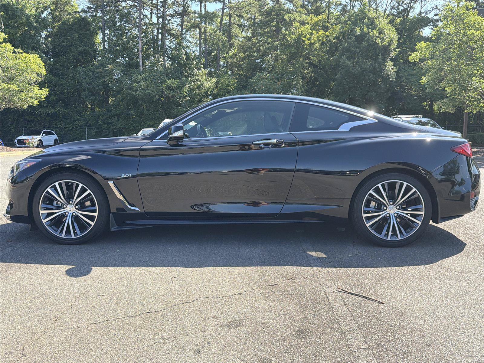 Used 2019 INFINITI Q60 3.0t Luxe w/ Essential Package AWD/4WD image 20