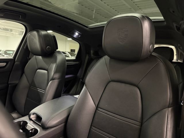 Certified 2023 Porsche Cayenne S image 29