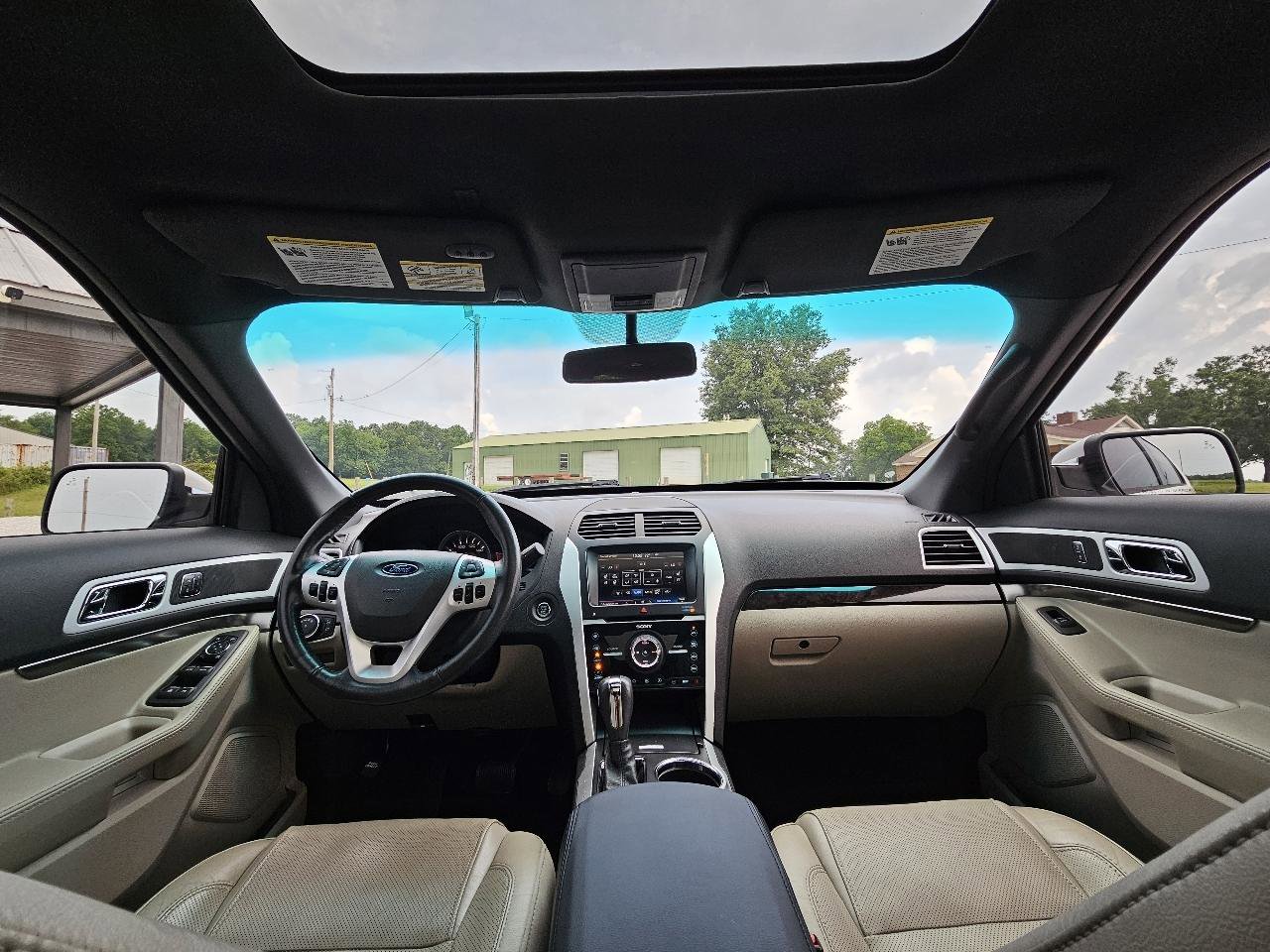 Used 2015 Ford Explorer Limited w/ Equipment Group 301A FWD image 38