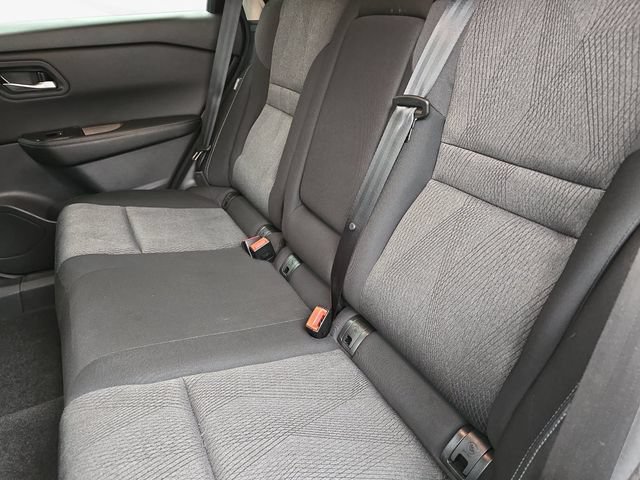 Used 2026 Nissan Rogue SV FWD image 14