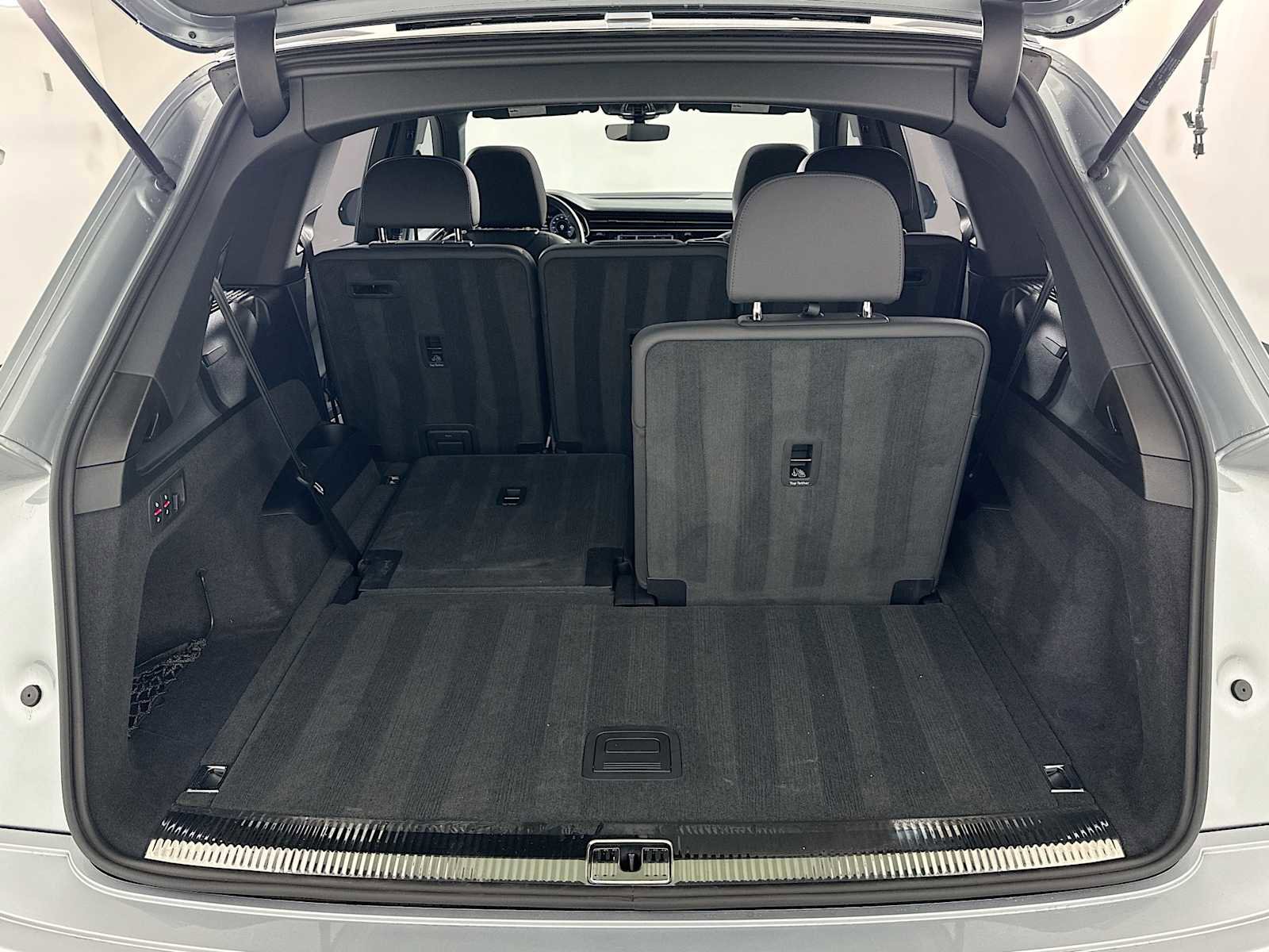 Used 2025 Audi Q7 Premium Plus w/ Premium Plus Package image 25