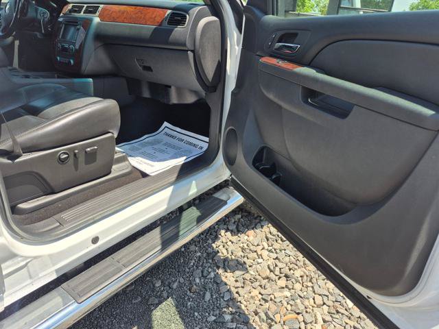 Used 2011 Chevrolet Silverado 3500 LTZ w/ LTZ Plus Package AWD/4WD image 7