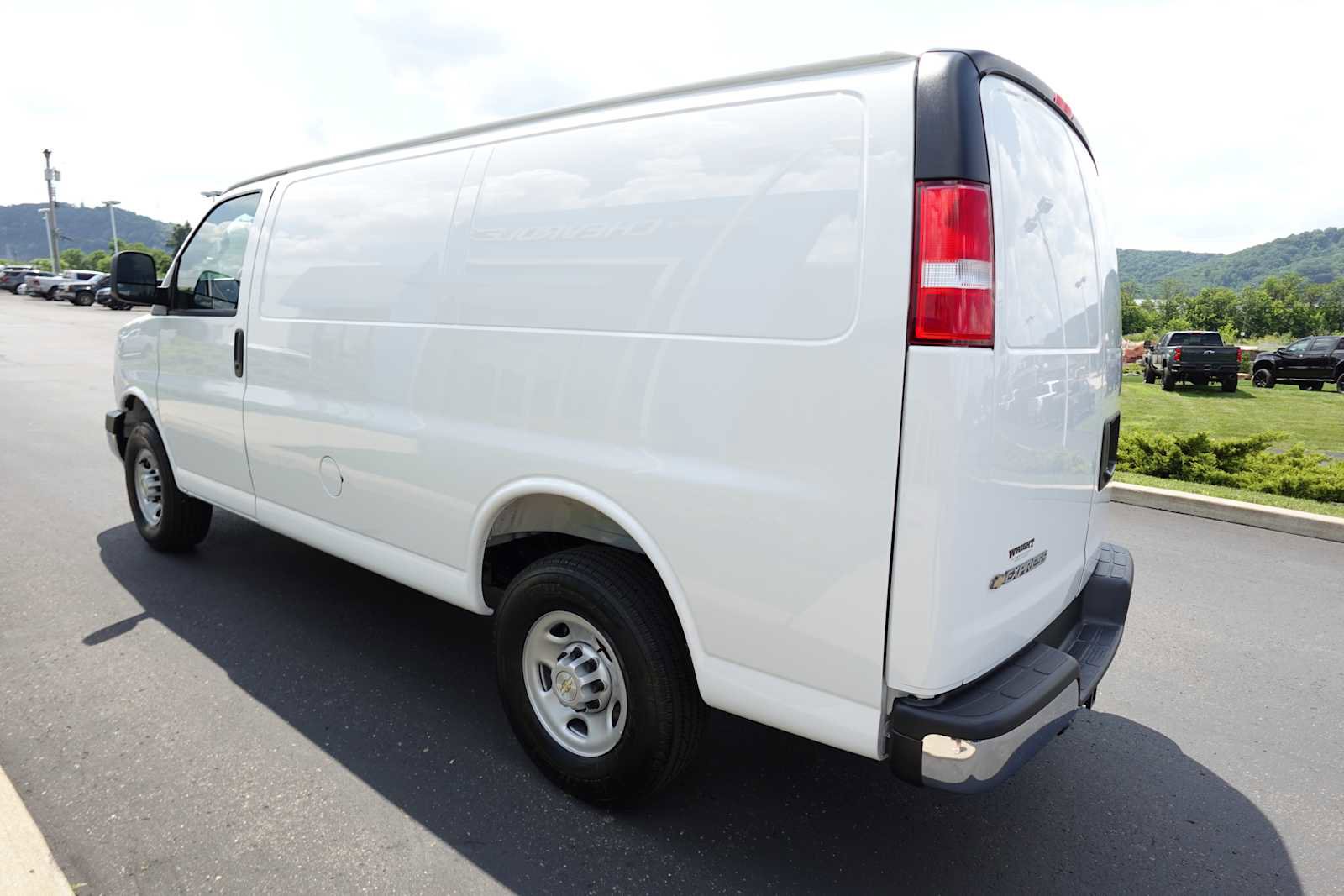 New 2025 GMC Savana 2500 w/ Driver Convenience Package image 5