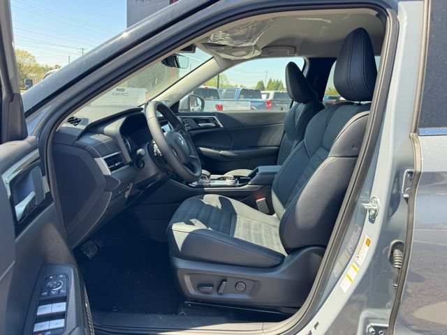 New 2026 Mitsubishi Outlander SE FWD image 18