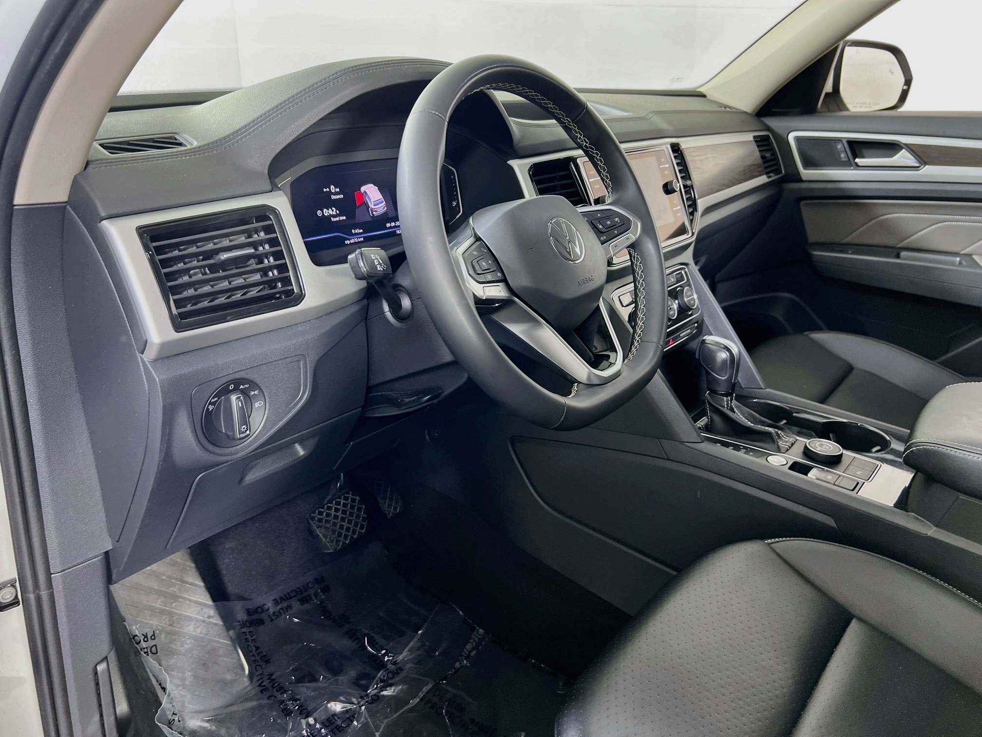 Used 2022 Volkswagen Atlas SE w/ Panoramic Sunroof Package AWD/4WD image 9