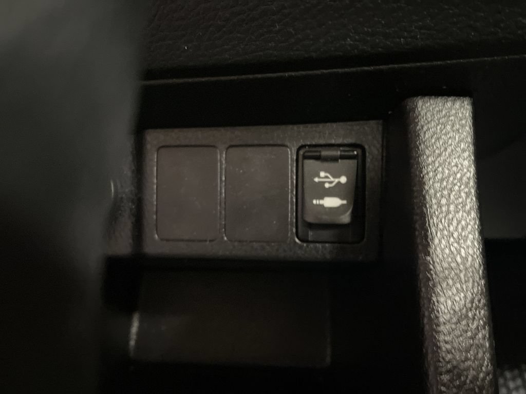 Used 2016 Toyota Corolla LE FWD image 30