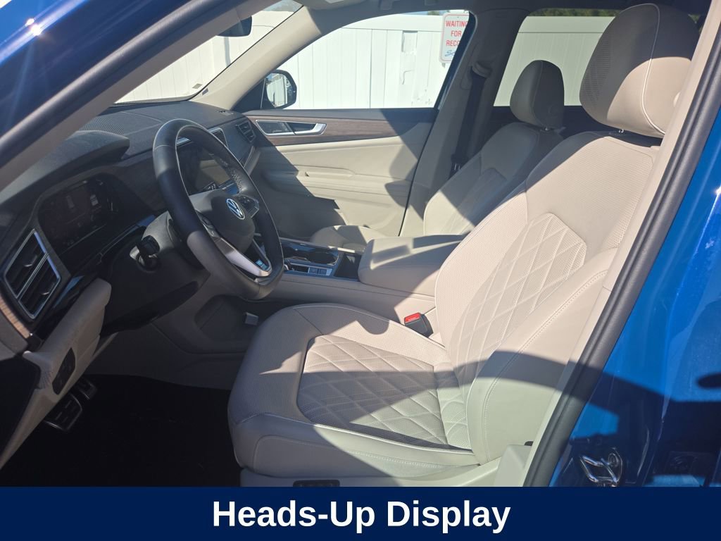 Used 2025 Volkswagen Atlas SEL Premium R-Line image 11