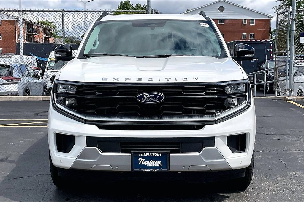 New 2026 Ford Expedition Max Platinum w/ Driver's Package AWD/4WD image 2